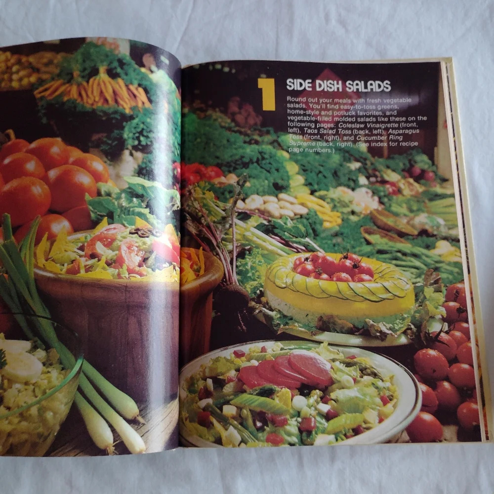 Vintage Better Homes & Gardens Vegetable and Salad Cookbooks 1977 1978 Recipes - Picture 5 of 13